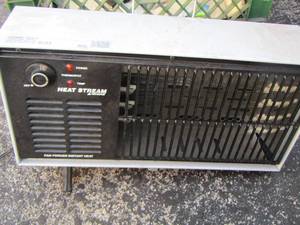 lot 80 image: heat stream electric space heater