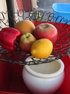 lot 88 image: WIRE BASKET- HOME,  FAKE FRUIT,  & WHITE BOWL