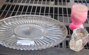 lot 92 image: platter- bunny votive candle holder - pink