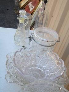 lot 87 image: glass bowls - vinegar bottle- oil bottle plus