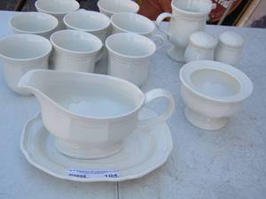 lot 104 image: Mikasa F9000 dishes- CUPS, SALTPEPPER, CREAMER, SUGAR, GRAVYBOATW TRAY