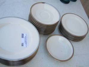 lot 106 image: Noritake China set (doesn�t included whole set)
