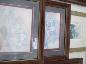 lot 113 image: Various pieces of wall art