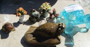 lot 160 image: dcor lot of various pieces