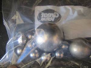 lot 169 image: bearings  STEEL BALLS