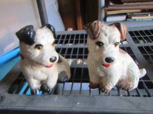 lot 187 image: 2 puppy dog dcor pieces CHALKWARE