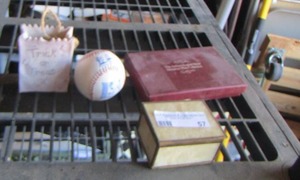 lot 189 image: TEXAS RANGERS BASEBALL - NOLAN RYAN, TRINKET BOX. PLUS