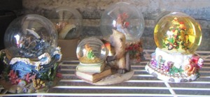 lot 204 image: water globe lot, some need repaired