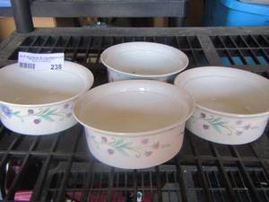 lot 238 image: Oneida bowls qty 4 floral design