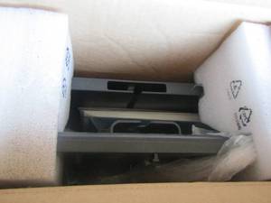 lot 241 image: HP monitor  screen nib