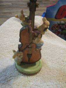 lot 20 image: MICE PLAYING  VIOLIN  DECOOR