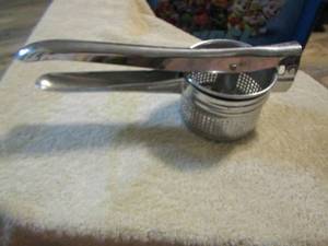 lot 123 image: vintage juicer