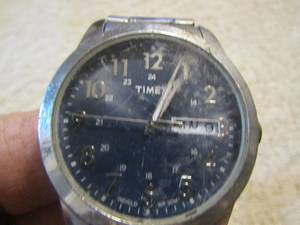 lot 126 image: stretchy band Timex mens watch silver in color