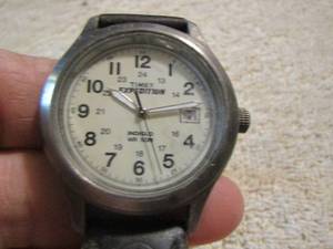 lot 127 image: Timex expedition mens watch works