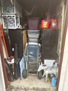 lot 271 image: STORAGE UNIT SOLD IN WHOLE  - SEE DESCRIPTIONS  (C)