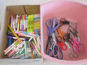 lot 65 image: scissor lot- lot of markers and pencils