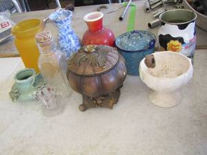 lot 69 image: kitchen items- vases- bowls and more