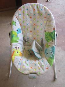 lot 72 image: baby bouncer needs wiped down