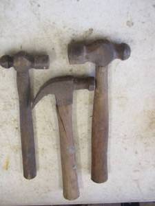 lot 73 image: 3 hammers