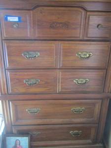 lot 1 image: Lenoir 5 drawer chest very nice