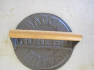 lot 111 image: NORPRO bacon press