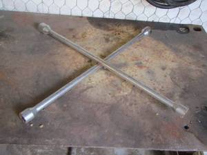 lot 159 image: tire tool