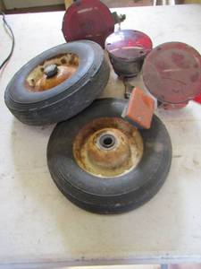 lot 162 image: mower tires, lights