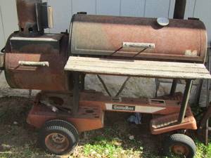 lot 172 image: bbq grill smoker with mower bottombase, very cool not rotted out in good shape