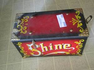 lot 189 image: shine shoe shine box