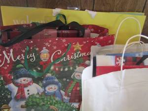 lot 215 image: Christmas gift bags