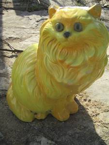 lot 224 image: bright yellow outside cat dcor