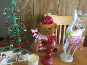 lot 248 image: Christmas lot
