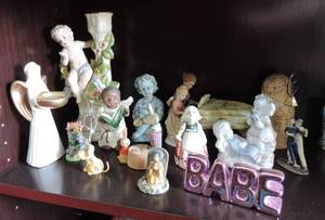 lot 7 image: Mixed lot of figurines see pic