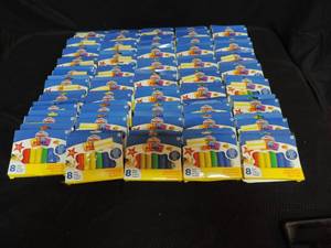 lot 16 image: 50 packs of play-Doh sculpt n Mold Clay