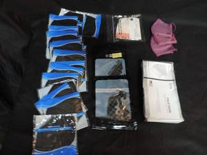 lot 23 image: Lot of masks
