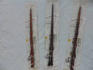 lot 43 image: 3 Harry Potter wands