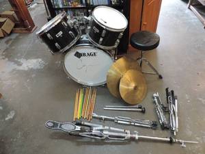lot 87 image: Mirage percussion drum set I dont know how to put it together so I dont know if everything is there check pic.