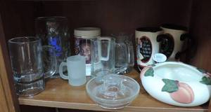 lot 129 image: Mixed lot of mugs coffee cup and a few glass pieces see pictures for details
