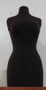 lot 132 image: Half body mannequin