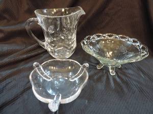 lot 142 image: Lot of crystal