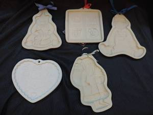 lot 143 image: 5 clay cookie molds