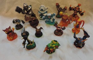 lot 156 image: Mixed lot of Skylanders