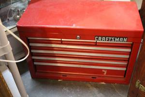 lot 188 image: Craftsman tool box with a few tools in it no key