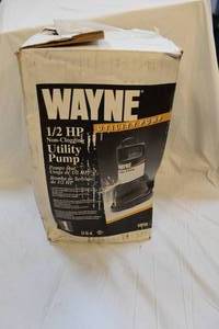 lot 195 image: Wayne 12 9 clogging utility pump