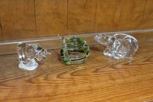 lot 221 image: Paperweight bull, slug, bear candle holder