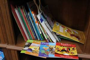 lot 238 image: Lot of kids books