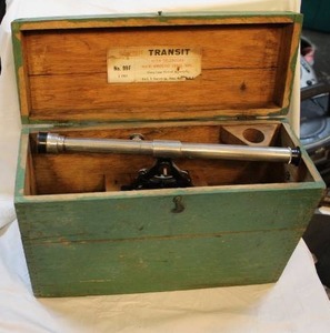 lot 263 image: Vintage 1940s Starrett Transit Level #99 F In Original Finger Jointed Wooden Box