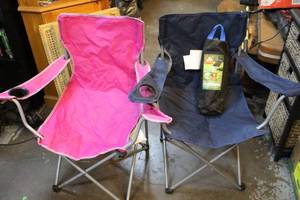 lot 267 image: Three camping chairs two fold up and one backpack chair in a bag