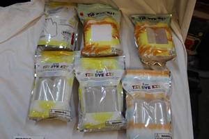 lot 276 image: 6 packs of Tie Dye Kits