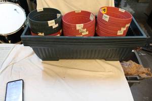 lot 281 image: Planters